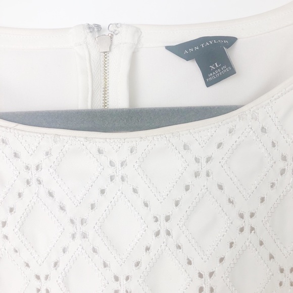 Ann Taylor Blouse. Size XL - Picture 3 of 5
